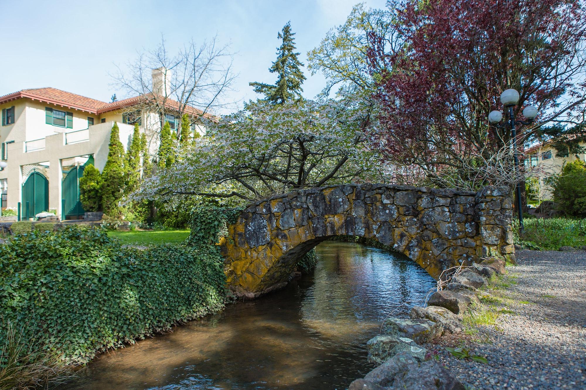 Columbia Gorge Hotel & Spa 胡德里弗 外观 照片