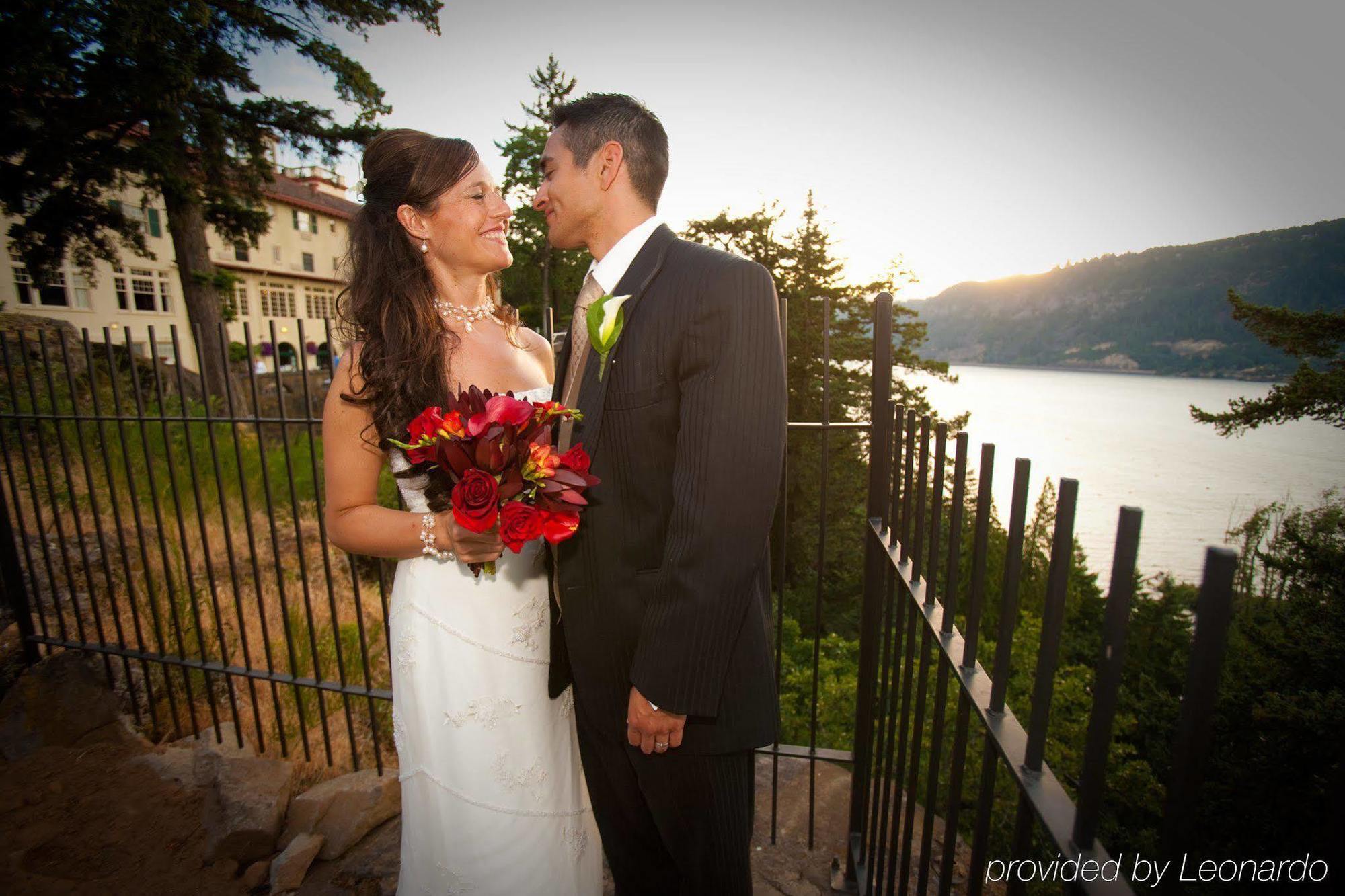 Columbia Gorge Hotel & Spa 胡德里弗 外观 照片